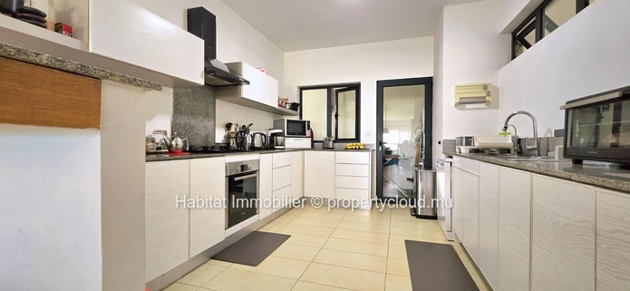 Located in the highly sought after area of Sodnac