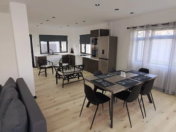 3 Bedroom Townhouse, Duplex