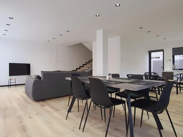 3 Bedroom Townhouse, Duplex