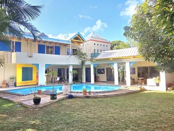 4 Bedroom Villa