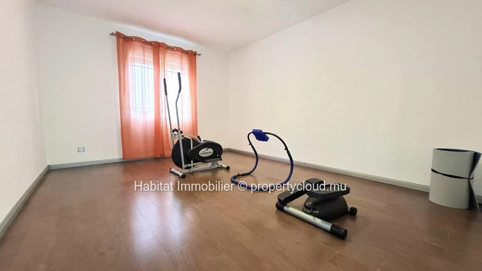 Maison non meublée pour grande famille / investissement locatif