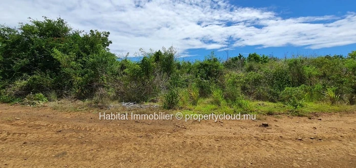 For sale - Agricultural land of 1 acre 28 in Saint Antoine near the residential area of “Petit Village”.