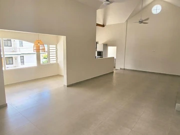 6 Bedroom Villa