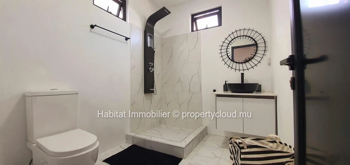 To rent : Duplex of 151 m² in Mont Choisy at 5 minutes walk from the beach