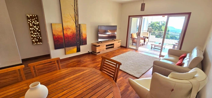 This luxurious contemporary furnished and equipped apartment of 151 m2 is located in a quiet and highly residential a...