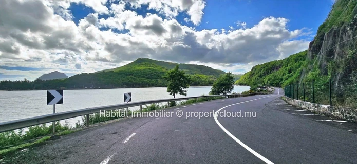 Plots of land ranging from 50 perches (2,110 m²) to 67 perches (2,840 m²) at Baie du Cap 