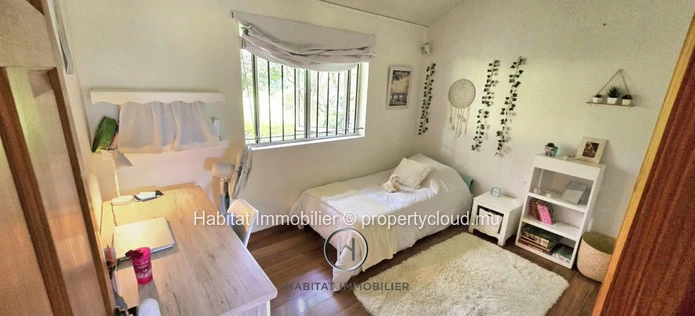 Maison non meublée située dans un quartier prisé de Floréal