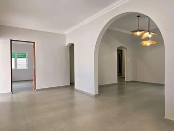 6 Bedroom Villa