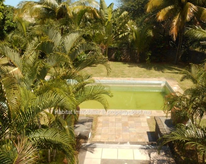 For sale - Beautiful furnished house of 600 m2 in Black River.
