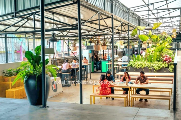 Bureau climatisé non meublé de 114.4 m2 situé à Floréal 