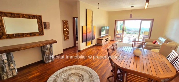 This luxurious contemporary furnished and equipped apartment of 151 m2 is located in a quiet and highly residential a...