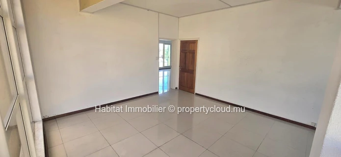Bureau 163 m² situé à Port-Louis, à proximité de l'hôpital Jeetoo