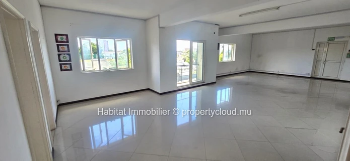 Bureau 163 m² situé à Port-Louis, à proximité de l'hôpital Jeetoo