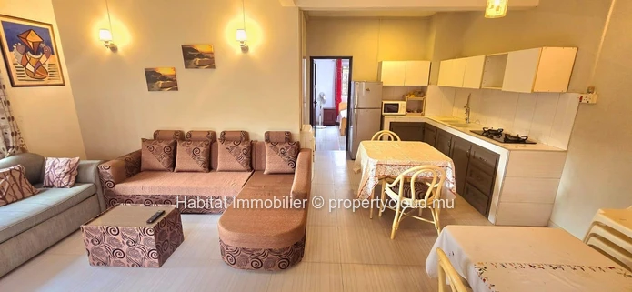 To rent : Located on the ground floor of a quiet residence, apartment of 79 m2 
