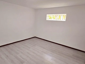 6 Bedroom Villa
