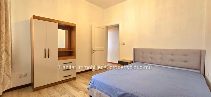 Bel appartement meublé et équippé de 135 m² situé à Vandermeersch, Rose-Hill