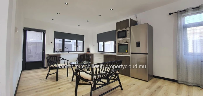 To rent : Duplex of 151 m² in Mont Choisy at 5 minutes walk from the beach
