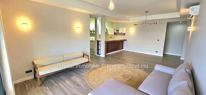 Contemporary and refined beachfront apartment, unfurnished of 130 m² in Belle Mare
