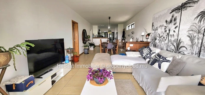 Located in the highly sought after area of Sodnac
