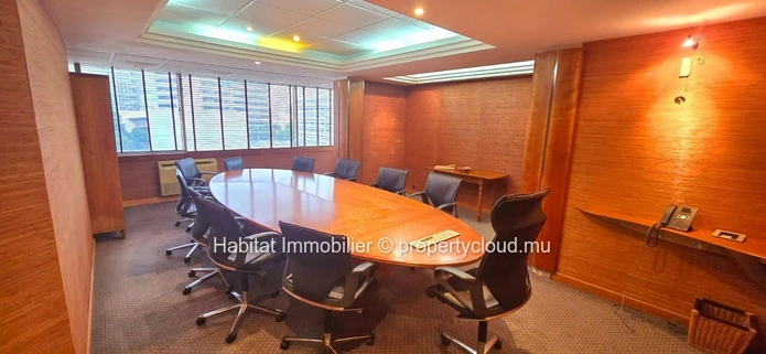 Discover this elegant, air-conditioned and unfurnished office of 360 m2, ideally located in the heart of Port Louis