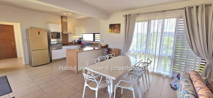 Splendide penthouse de 229 m², meublé et équipé, situé dans le domaine exclusif d'Azuri 