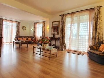 4 Bedroom Villa