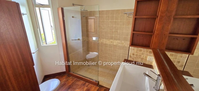 This luxurious contemporary furnished and equipped apartment of 151 m2 is located in a quiet and highly residential a...