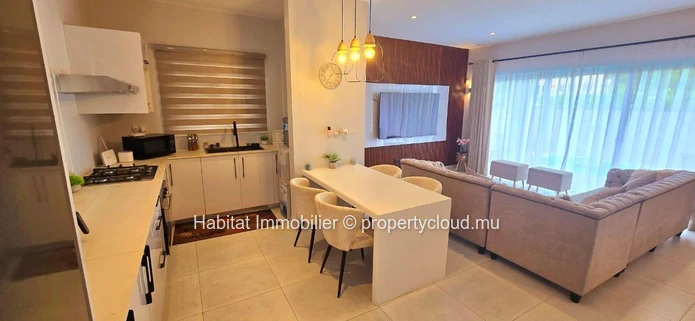 Charmante maison, meublée et équipée de 295 m², sur un terrain de 68 toises à Sodnac