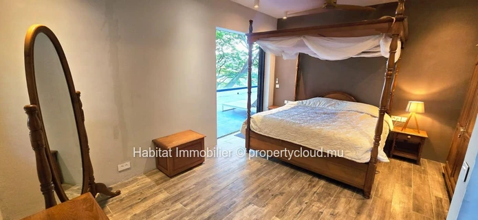 TO RENT - Charming furnished and equipped house of 500 m2 on a plot of land of 1,000 m2 (263 toises) is located in a ...