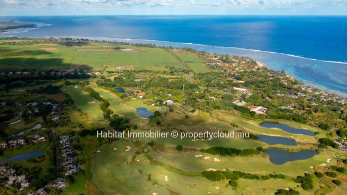 Découvrez une opportunité unique d'acquérir un terrain dans un prestigieux domaine privé à Bel Ombre, situé au sud-ou...