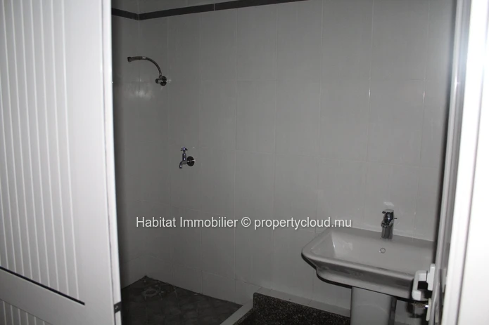 FOR SALE - Commercial space of 63 m2 in Curepipe.